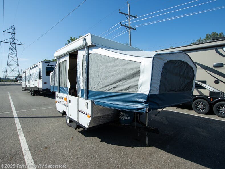 Used 2005 Jayco Jay Series 806 available in Grand Rapids, Michigan