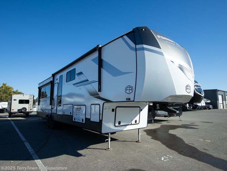New 2026 Forest River Sandpiper 3900HBLR available in Grand Rapids, Michigan