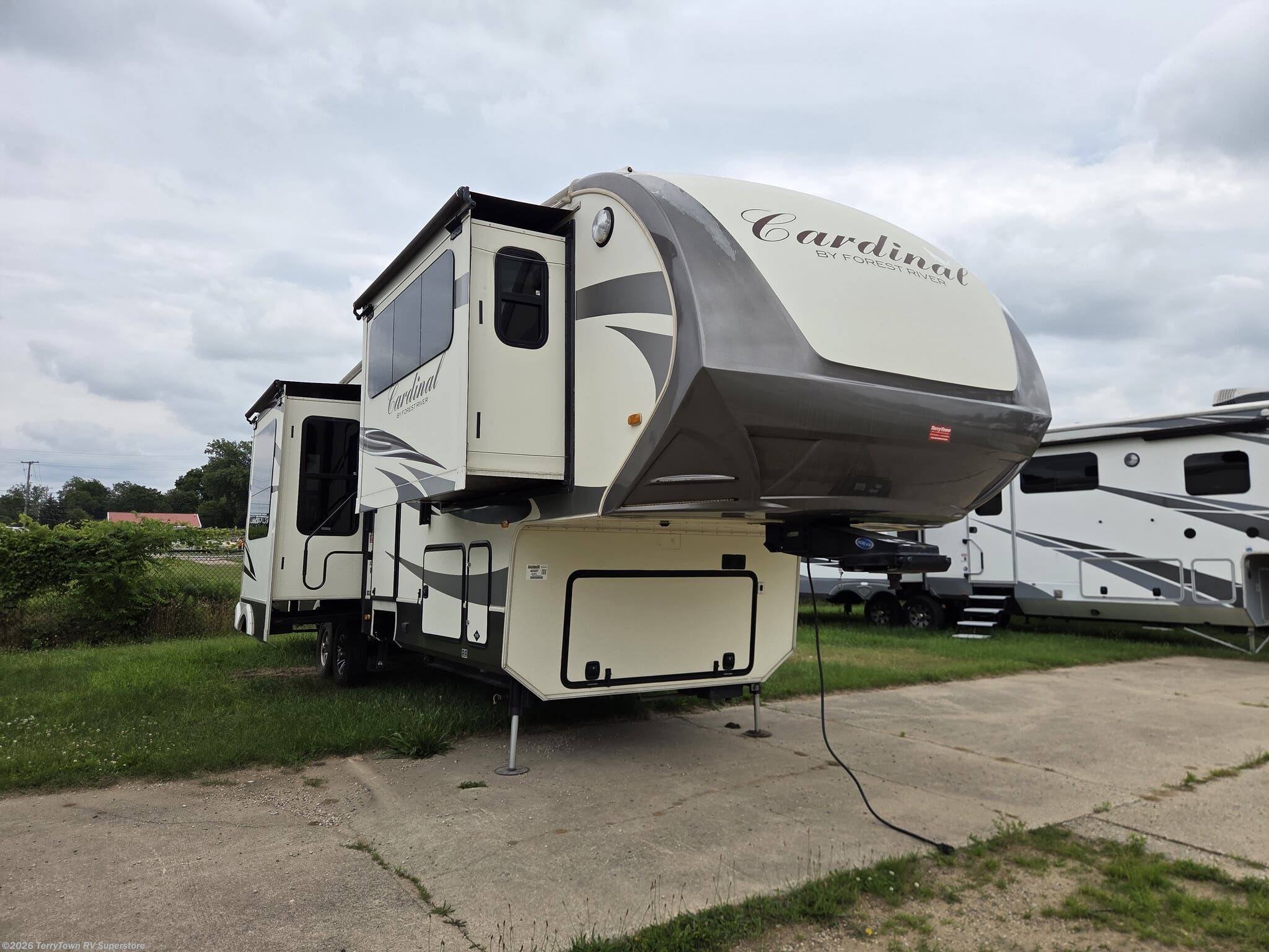 Used 2016 Forest River Cardinal 3825FL available in Grand Rapids, Michigan
