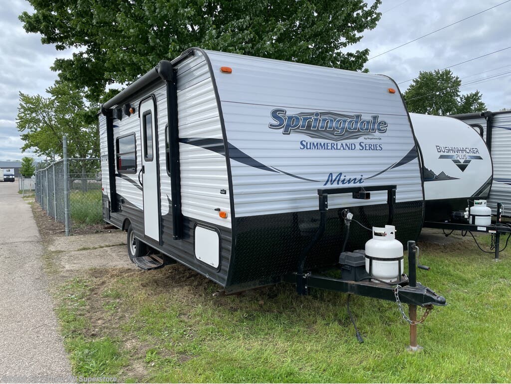 Used 2016 Keystone Springdale Summerland 1700FQ available in Grand Rapids, Michigan