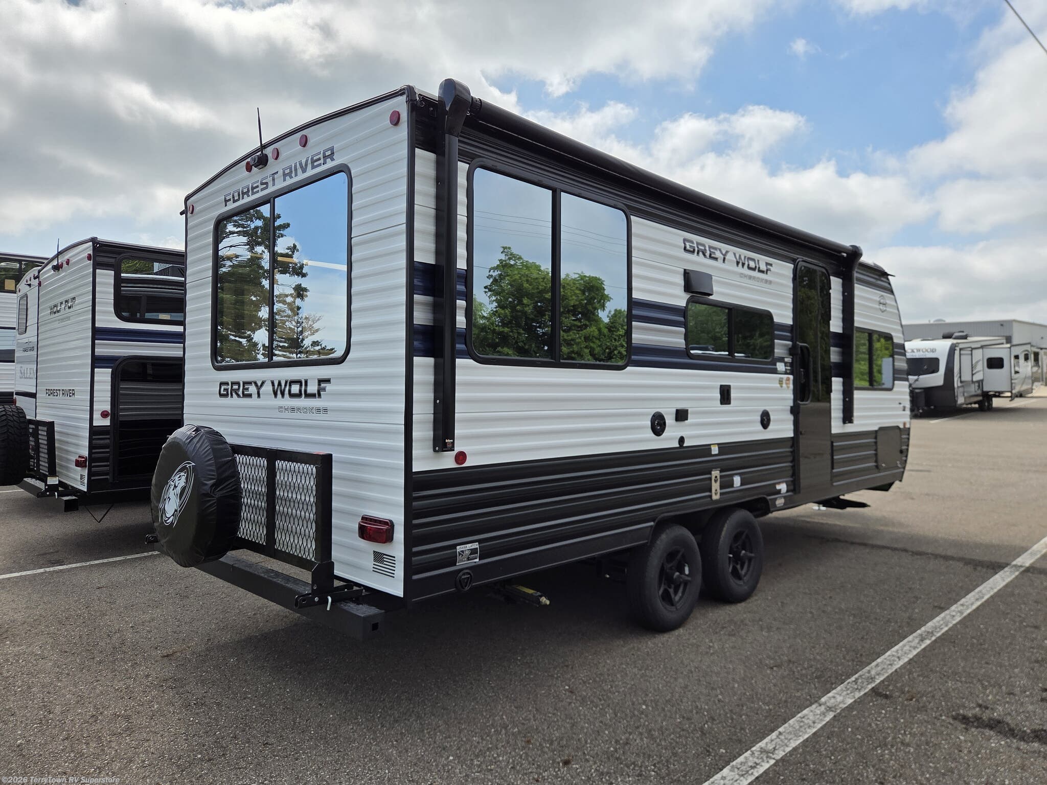 New 2027 Forest River Cherokee Grey Wolf 20RDSE available in Grand Rapids, Michigan