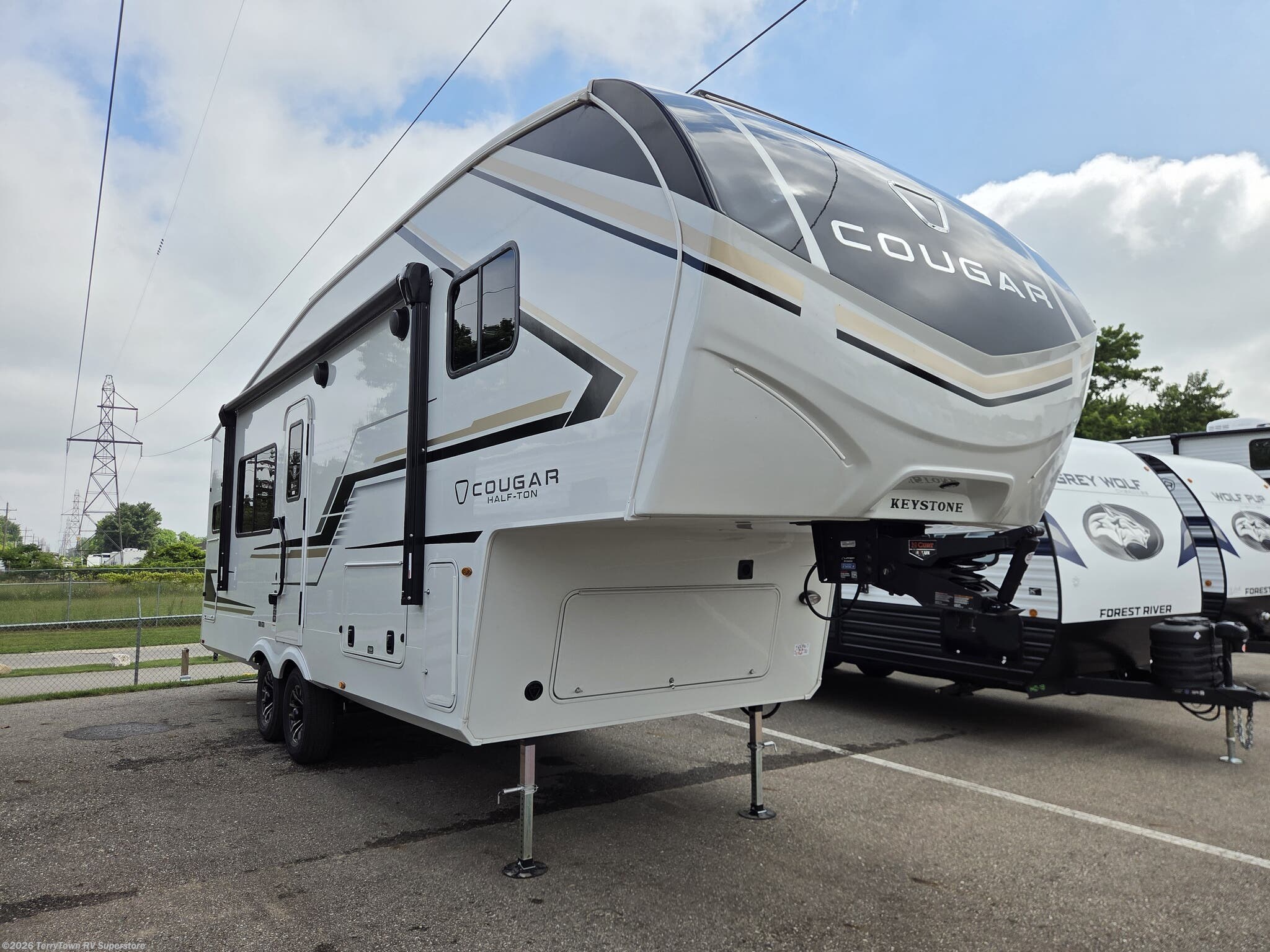 New 2027 Keystone Cougar Half-Ton 23MLE available in Grand Rapids, Michigan
