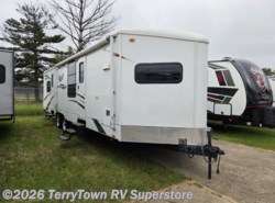 Used 2009 Keystone VR1 323FKS available in Grand Rapids, Michigan