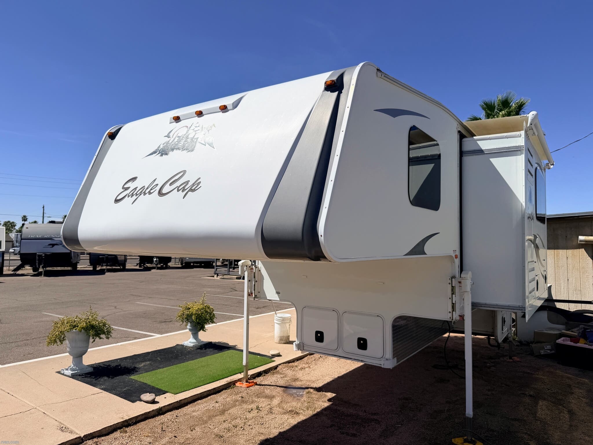Used 2017 Adventurer Eagle Cap 1160 available in Mesa, Arizona