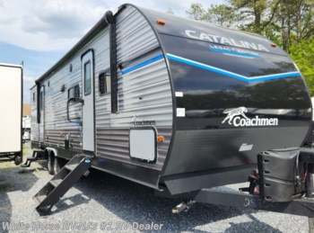 New 2023 Coachmen Catalina Legacy Edition 323BHDSCK available in Egg Harbor City, New Jersey