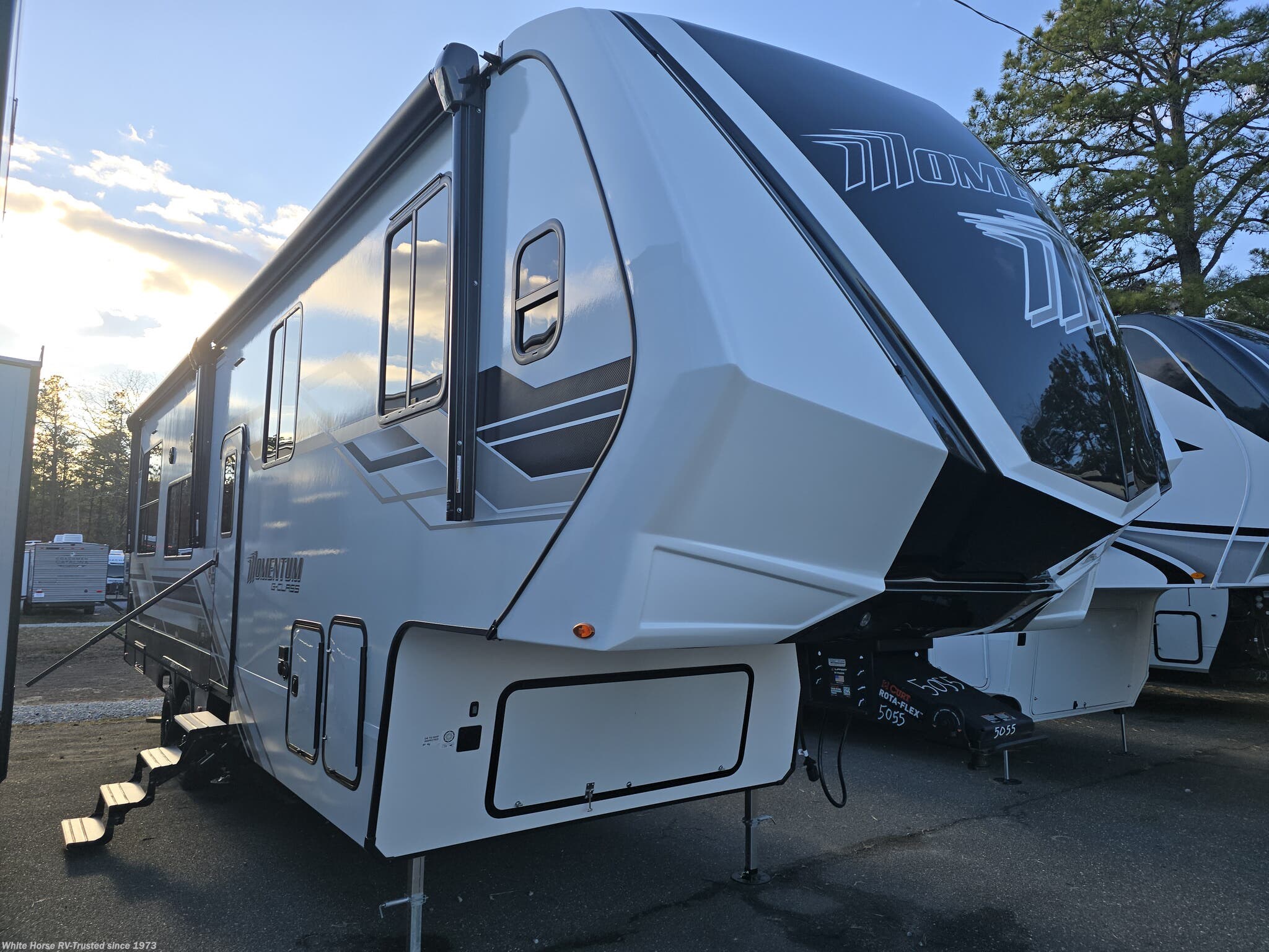 New 2026 Grand Design Momentum G-Class 325G available in Egg Harbor City, New Jersey