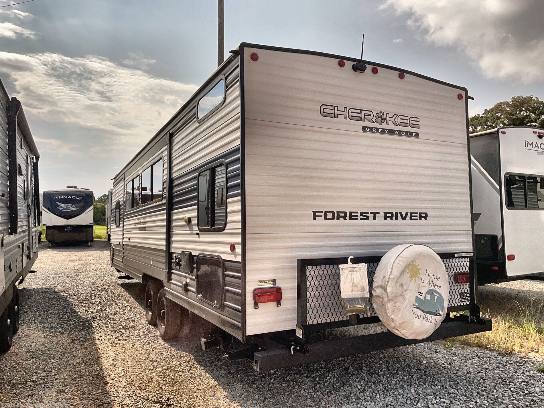 Used 2025  Forest River Cherokee Grey Wolf 26DBH by Forest River from Blue Compass RV Mobile in Theodore, AL