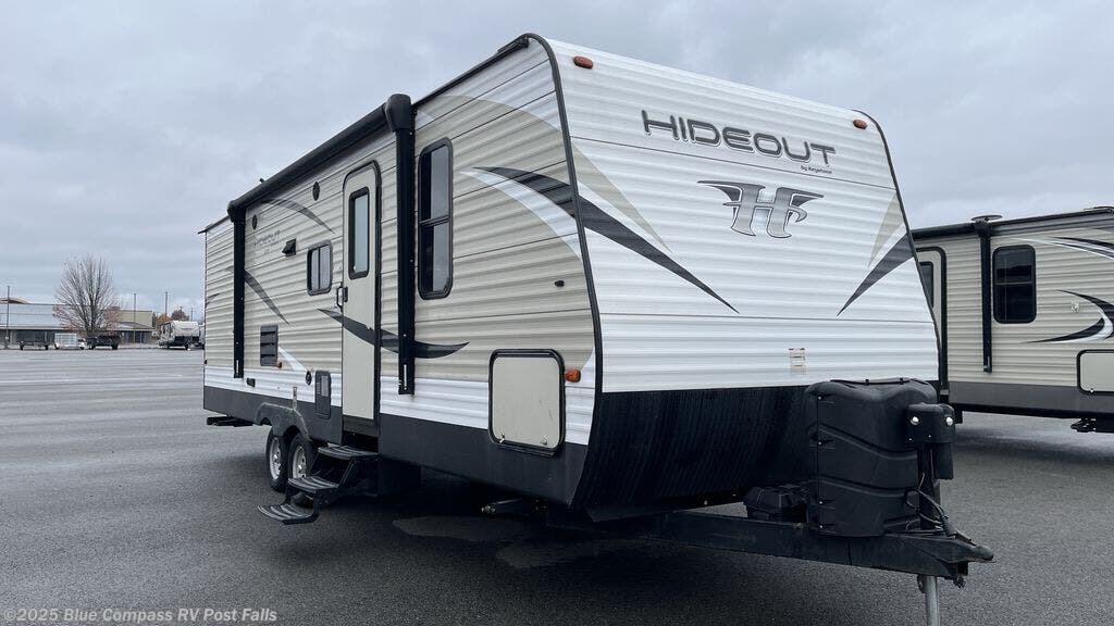 Used 2018 Keystone Hideout 26LHSWE available in Post Falls, Idaho
