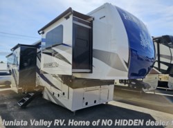 New 2024 CrossRoads Redwood RW4200FL available in Mifflintown, Pennsylvania