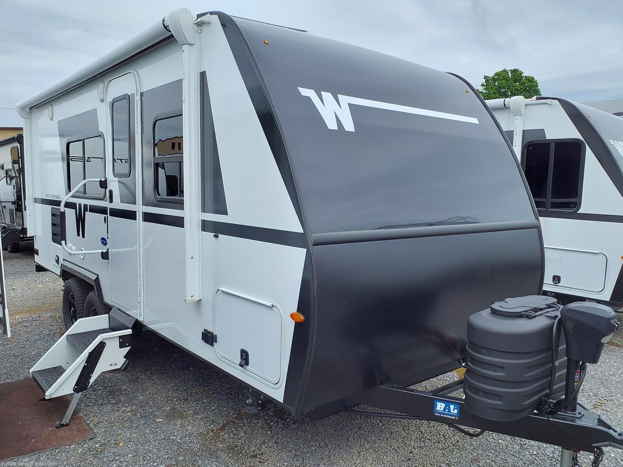 New 2026 Winnebago Micro Minnie 2108TB available in Mifflintown, Pennsylvania