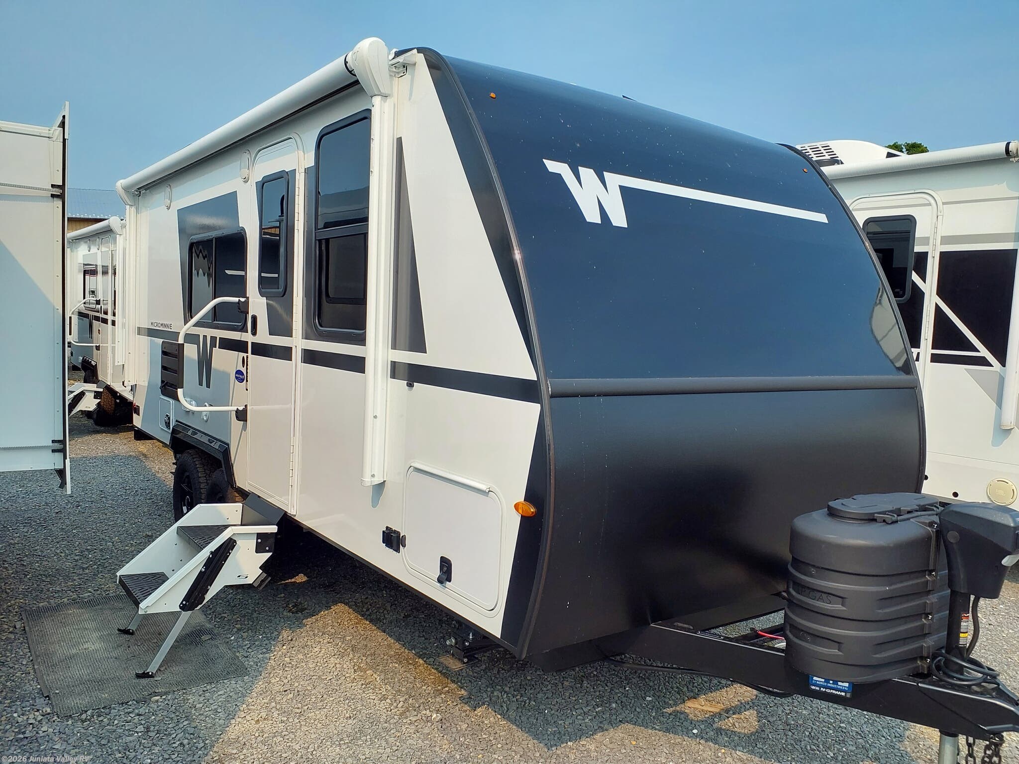 New 2027 Winnebago Micro Minnie 2108DS available in Mifflintown, Pennsylvania