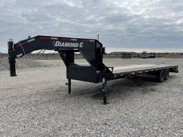 2021 Diamond C DEC 26’ x 102” 210 available in Van Alstyne, TX