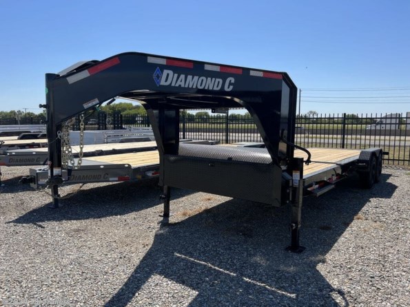 2022 Diamond C HDT 24’ x 82” available in Van Alstyne, TX