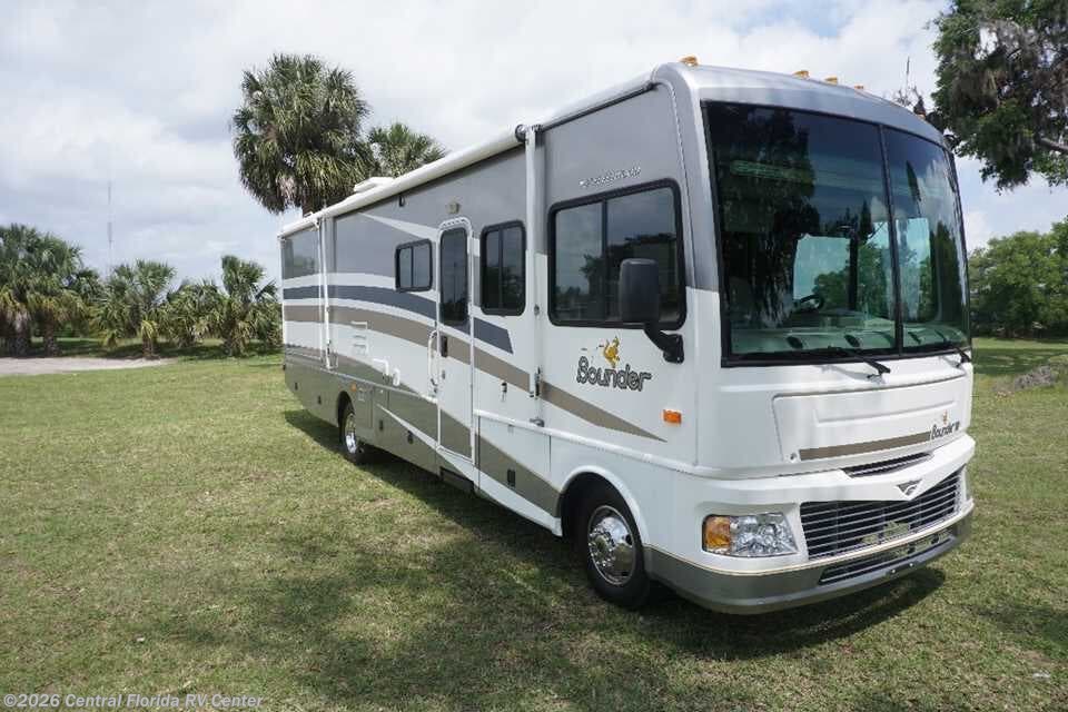 Used 2006 Fleetwood Bounder 32w available in Apopka, Florida