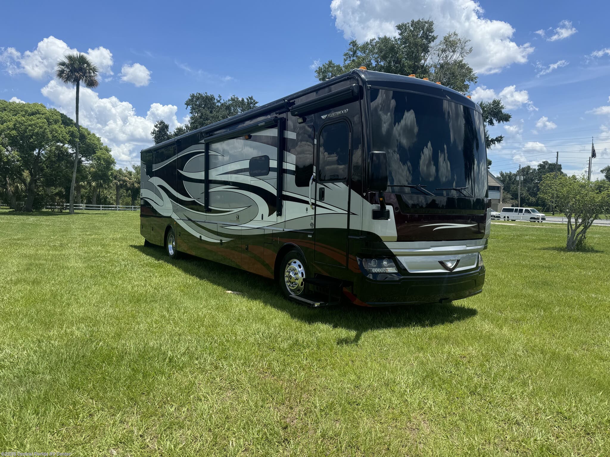 Used 2017 Fleetwood Pace Arrow LXE 38K available in Apopka, Florida
