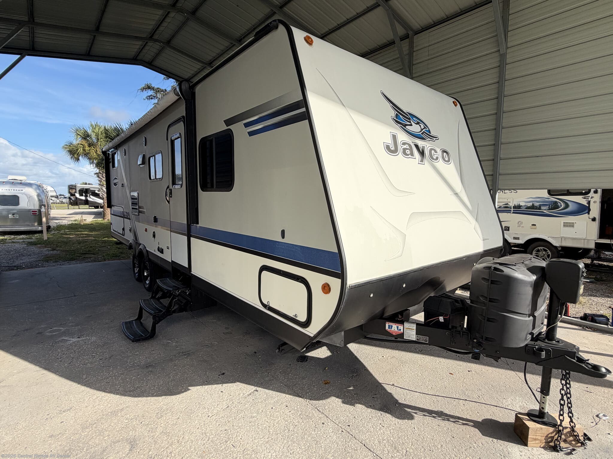 Used 2018  Jayco Jay Feather 25BH by Jayco from Central Florida RV Center in Apopka, FL