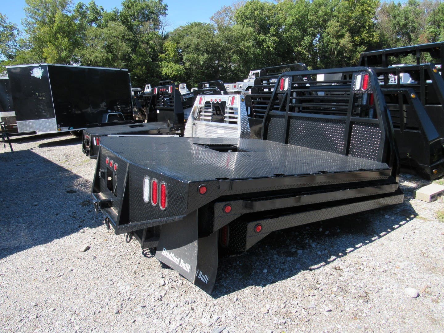 Flatbed 2018 Bradford Built BBMUSTANG9610238RR TrailersUSA
