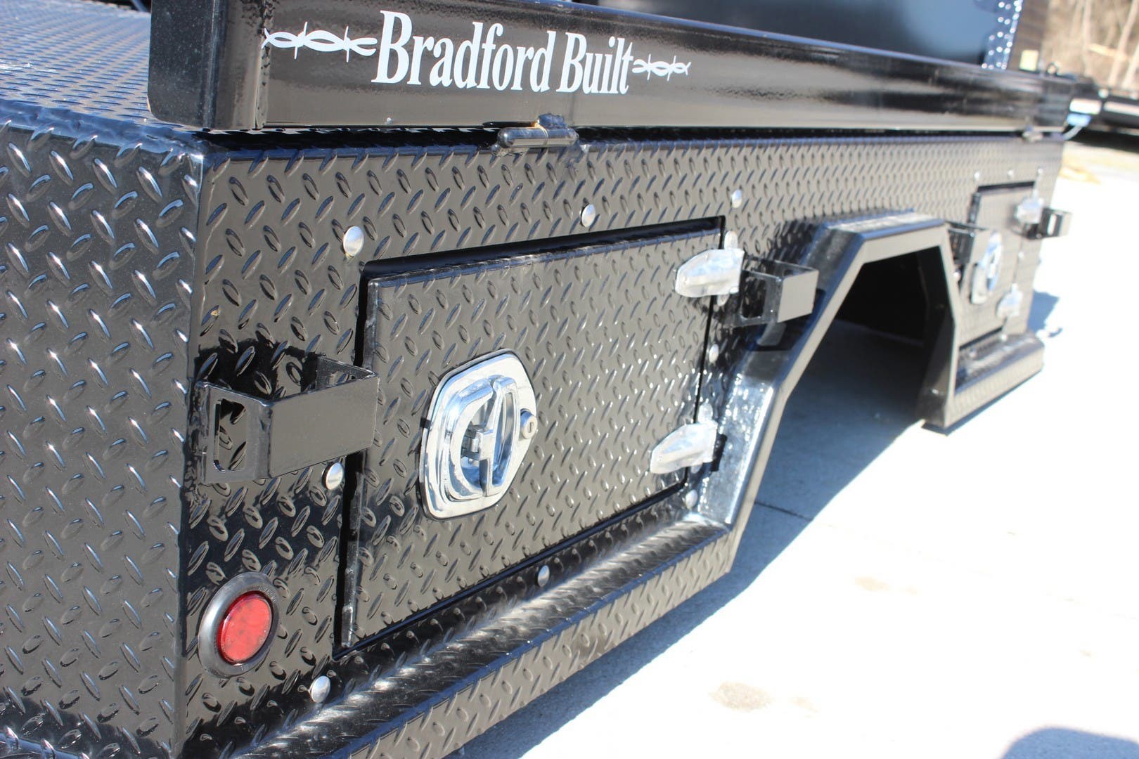 8x9 Flat Bed Body for sale New Bradford Built BBREGULATOR9611234