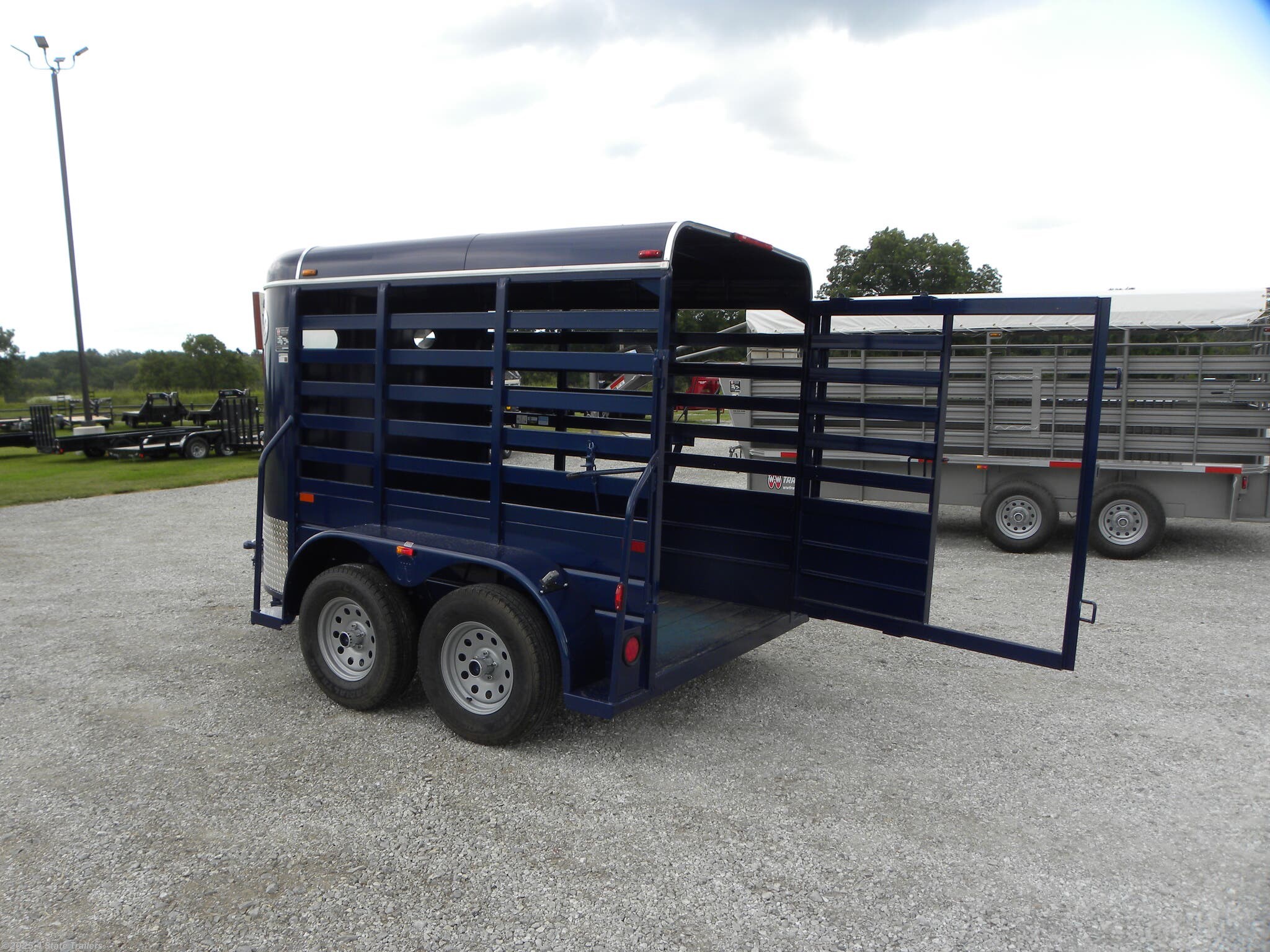 Livestock Trailer 2019 WW Trailer 5x10 Bumper Pull Stock Trailer TrailersUSA