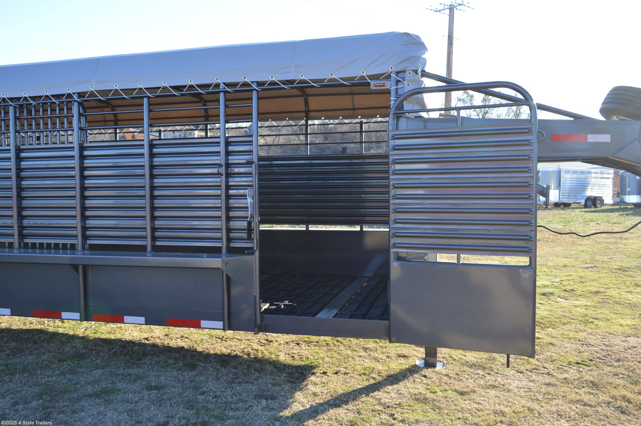 7x32 Cattle/Livestock Trailer for sale New Coose 7'x32'x6'6 24K Rubber Floor Stock Trailer