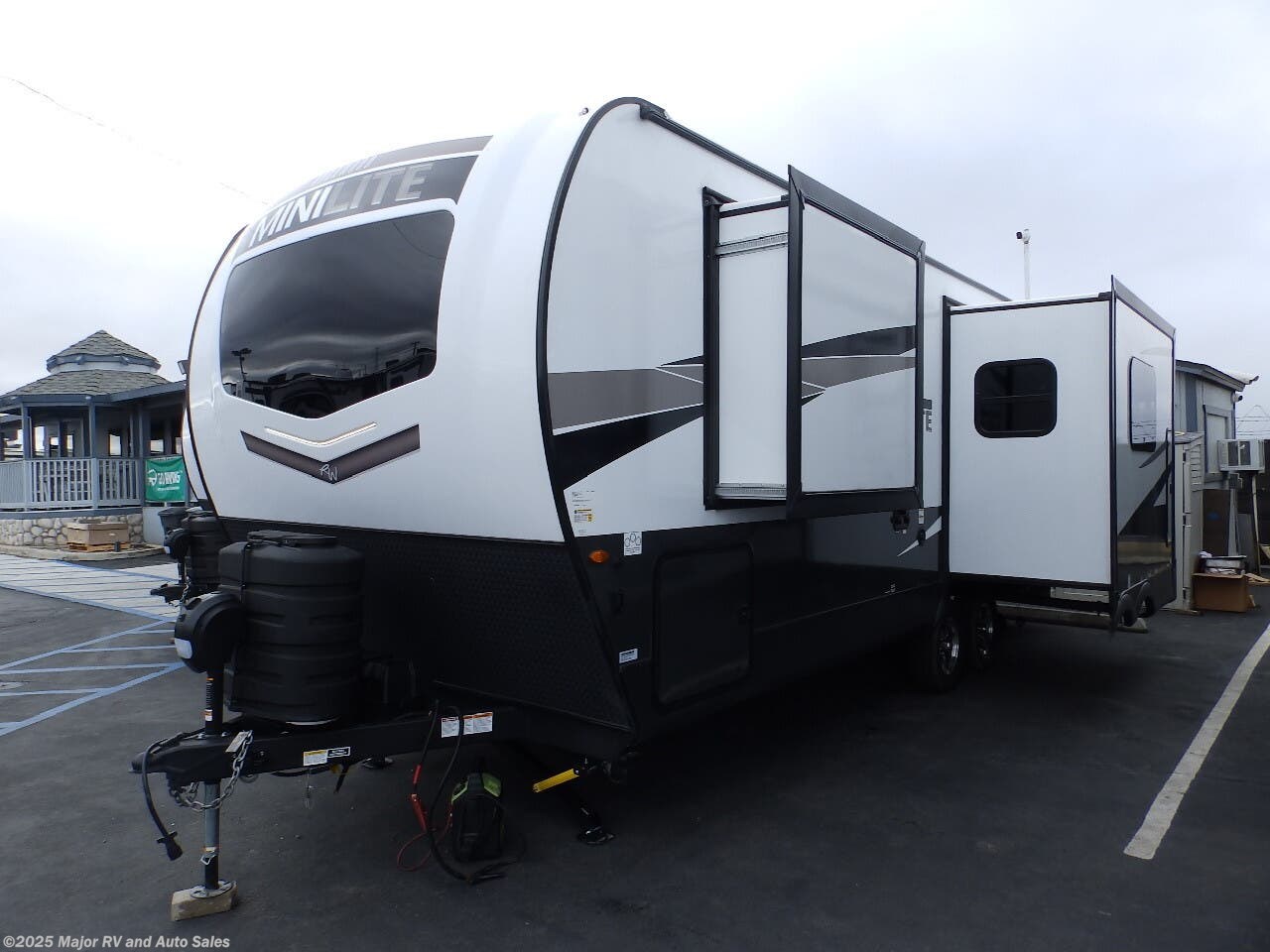 New 2025 Forest River Rockwood 2515S, 2 SLIDES, 400 WATT SOLAR, REAR KITCHEN, INV available in Hesperia, California