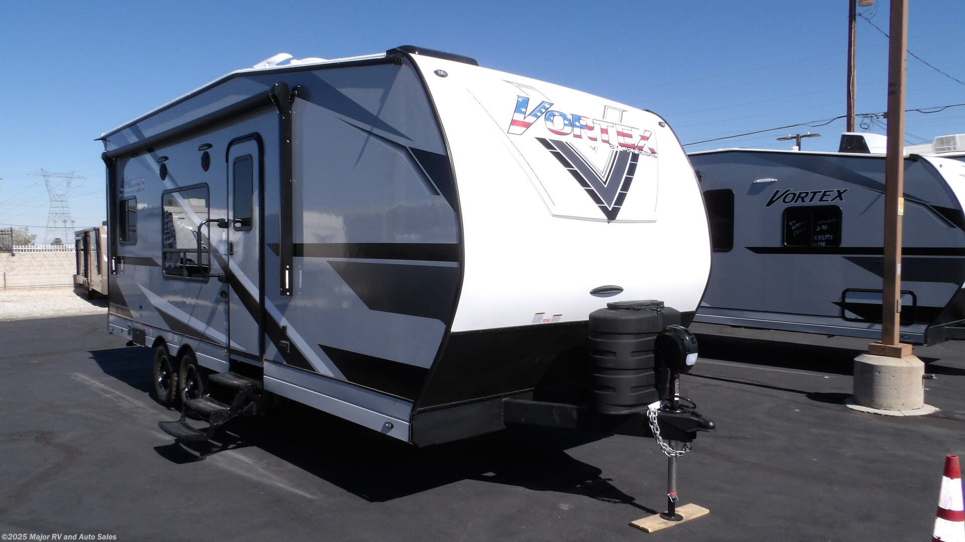 New 2026 Genesis Supreme Vortex 2015SSXL, 4500 WATT GENERATOR, 400 WATTS OF SOLAR, available in Hesperia, California