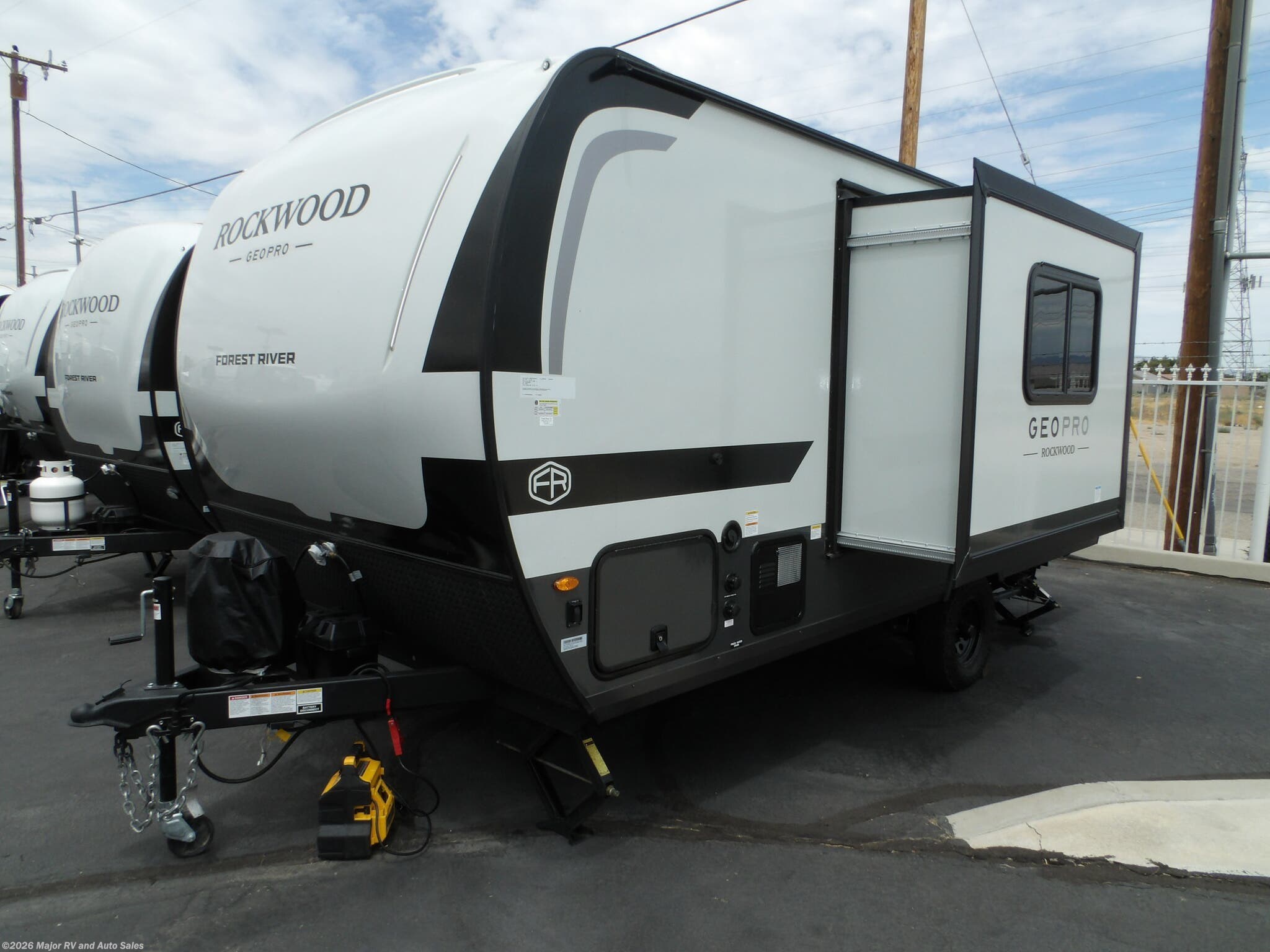 New 2027 Forest River Rockwood Geo Pro 17SLE, 1 SLIDE, FRONT SLEEPER, REAR BATHROOM, POWE available in Hesperia, California