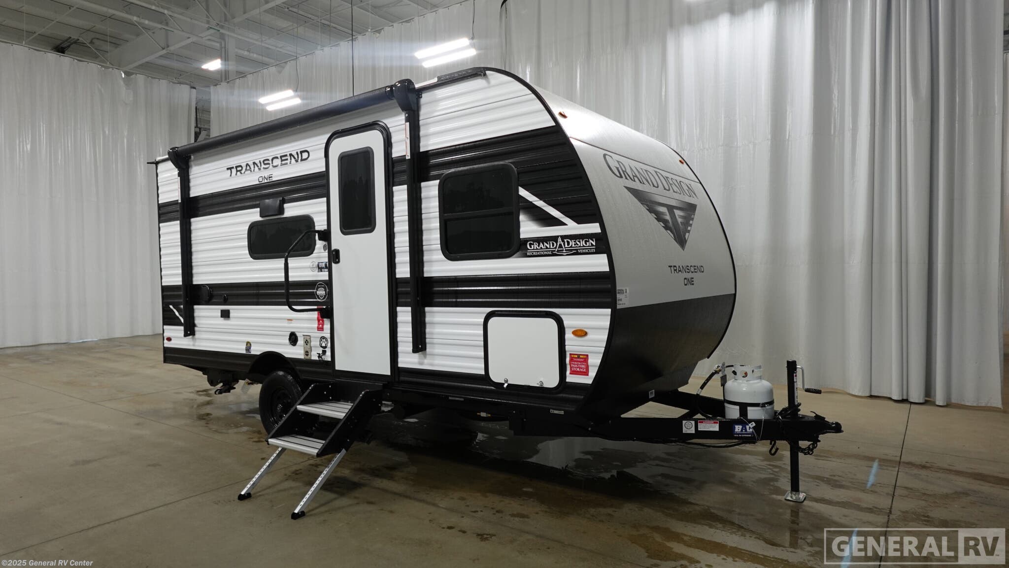 New 2026 Grand Design Transcend One 151BH available in North Canton, Ohio