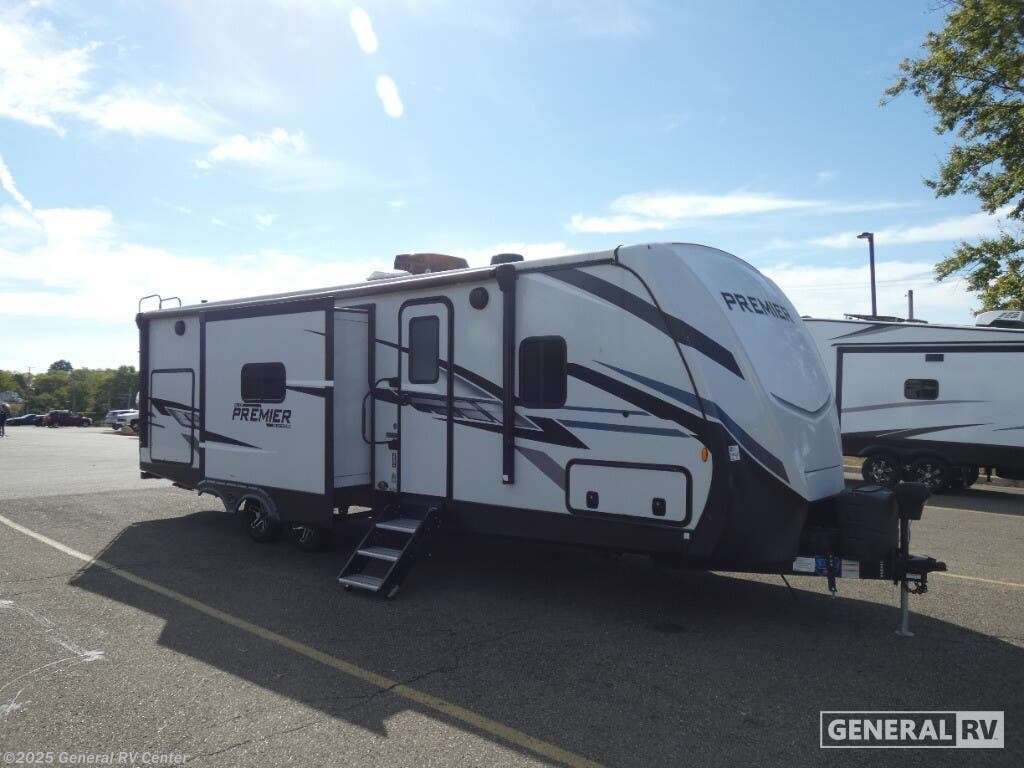 Used 2023 Keystone Premier Ultra Lite 26RBPR available in North Canton, Ohio