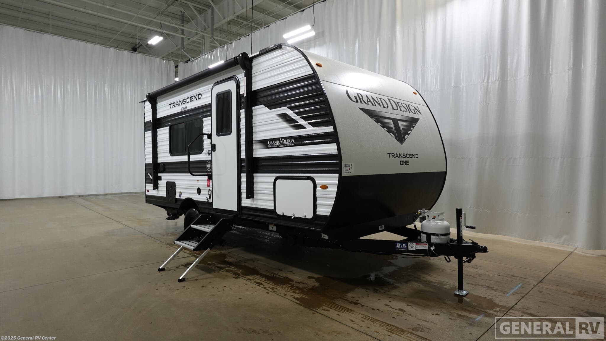 New 2026 Grand Design Transcend One 151RB available in North Canton, Ohio
