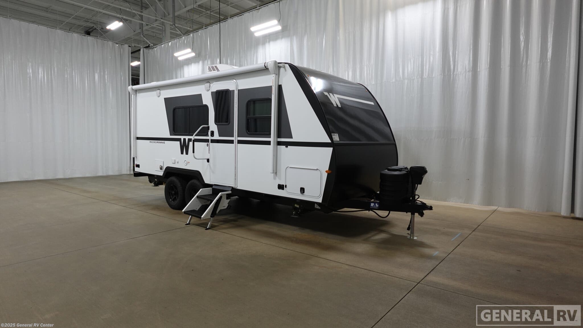 New 2026 Winnebago Micro Minnie 2108TB available in North Canton, Ohio