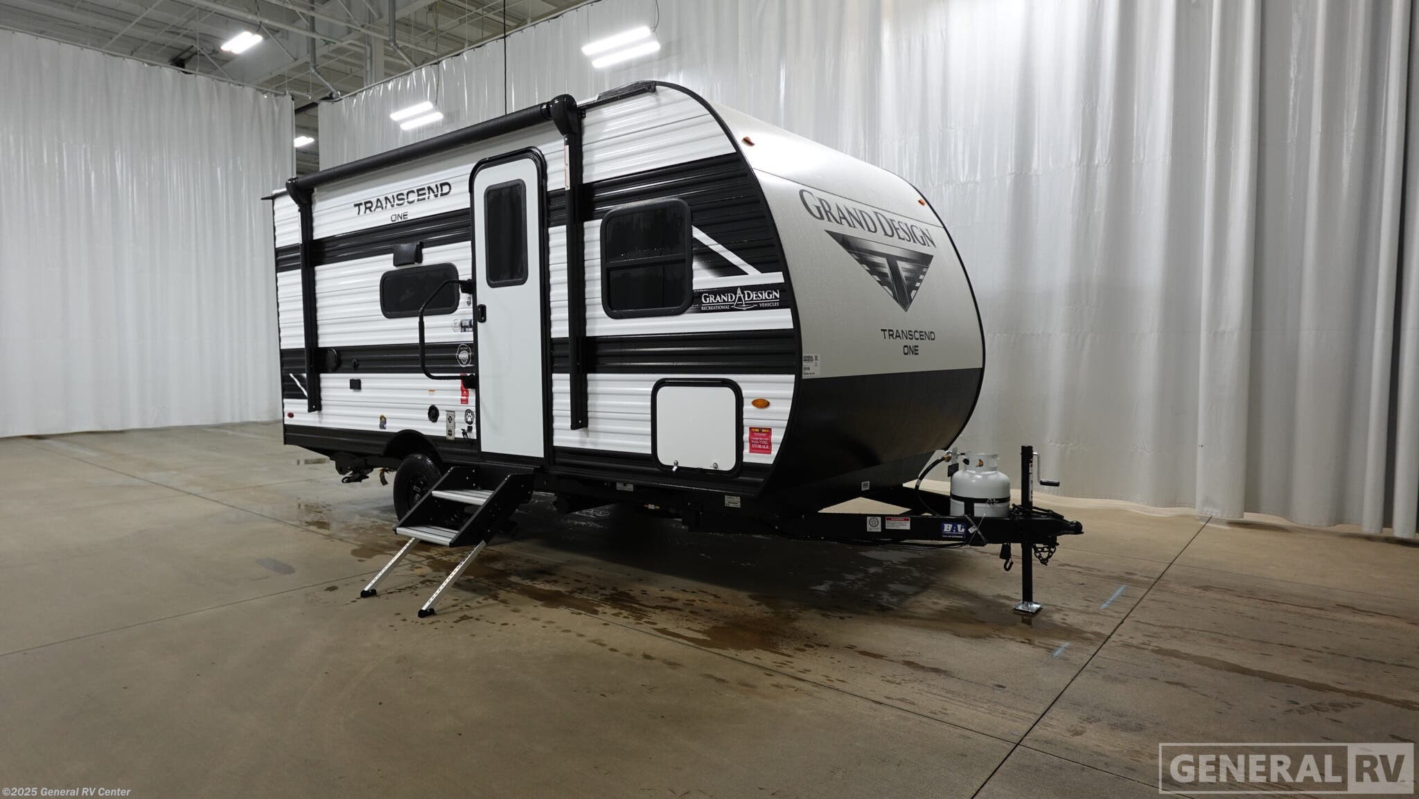 New 2026 Grand Design Transcend One 151BH available in North Canton, Ohio