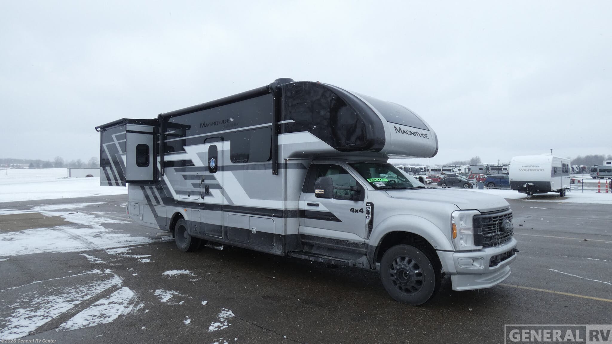 New 2026 Thor Motor Coach Magnitude X32 available in North Canton, Ohio