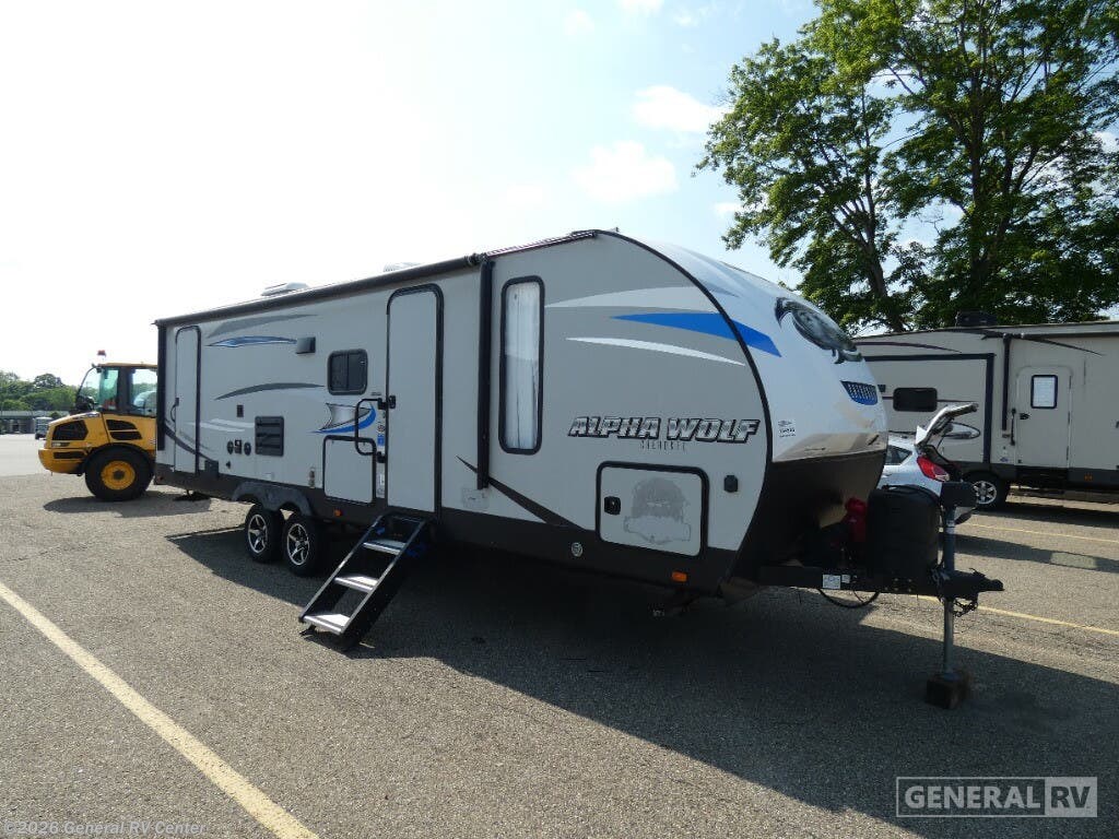 Used 2020 Forest River Cherokee Alpha Wolf 26DBH-1SL available in North Canton, Ohio