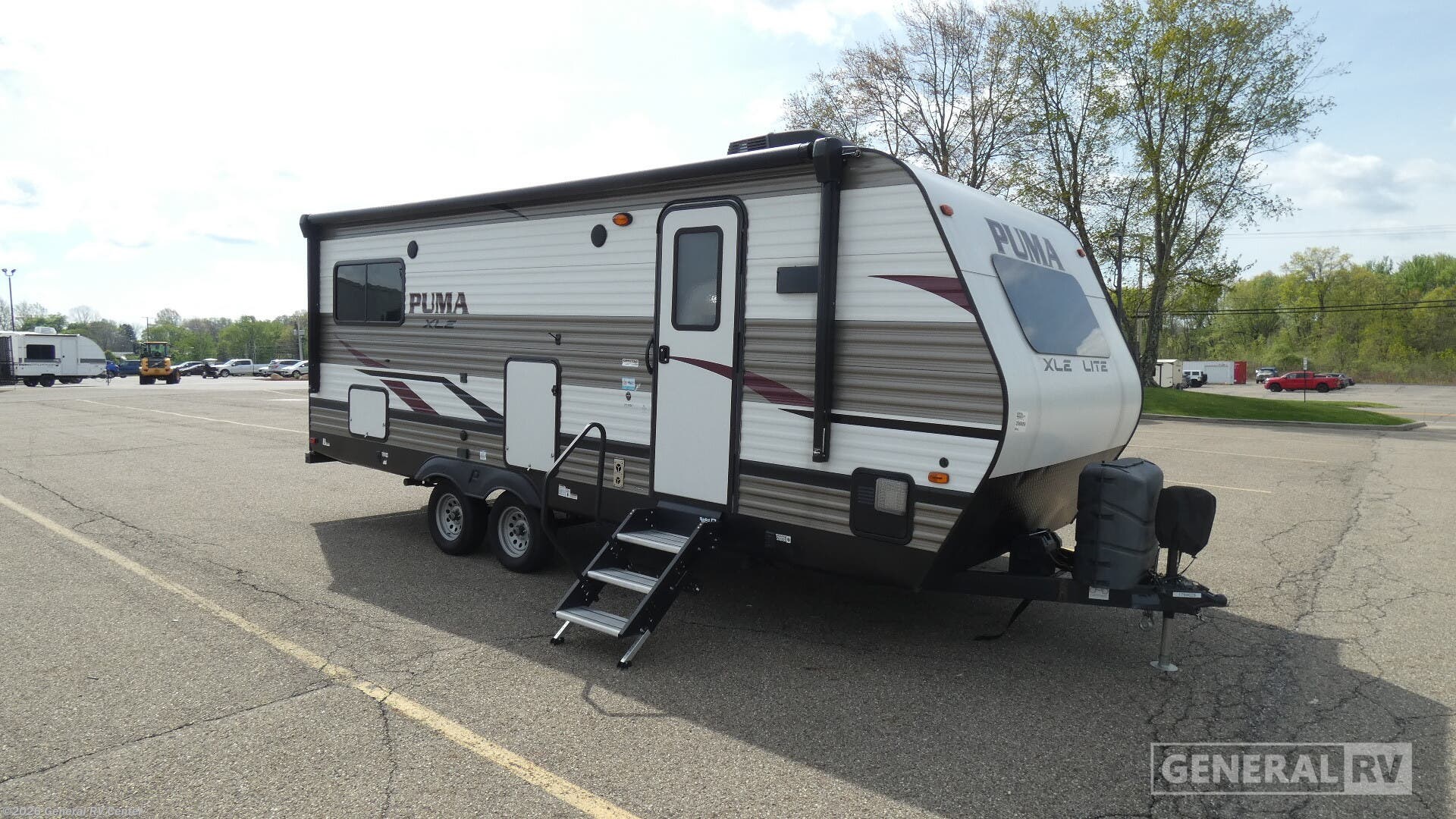 Used 2021 Palomino Puma XLE Lite 22FKC available in North Canton, Ohio