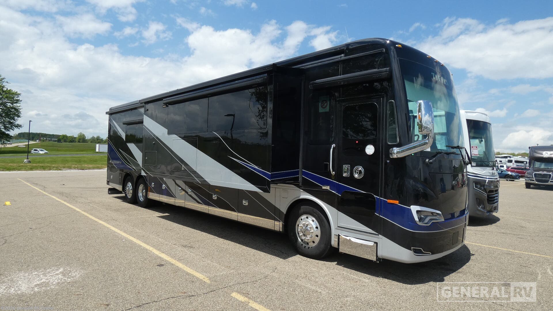 New 2026 Tiffin Allegro Bus 45BTP available in North Canton, Ohio