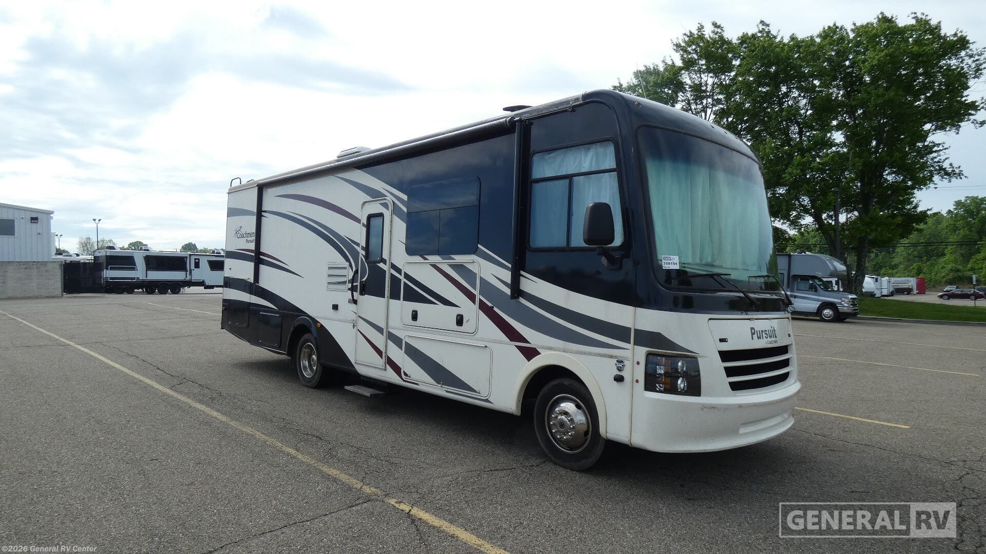 Used 2019 Coachmen Pursuit 31BH available in North Canton, Ohio