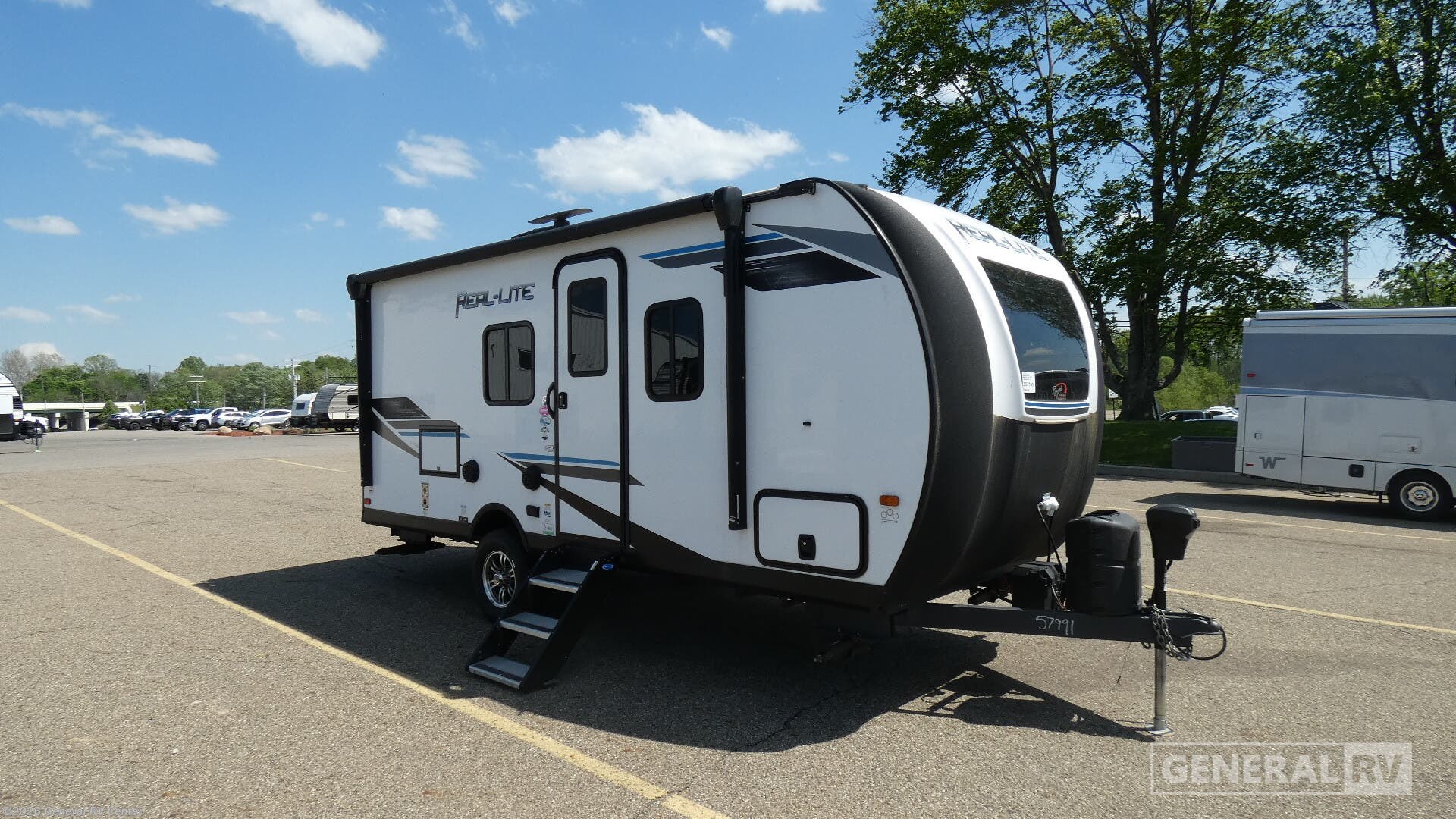 Used 2022 Palomino Real-Lite RL-186 available in North Canton, Ohio
