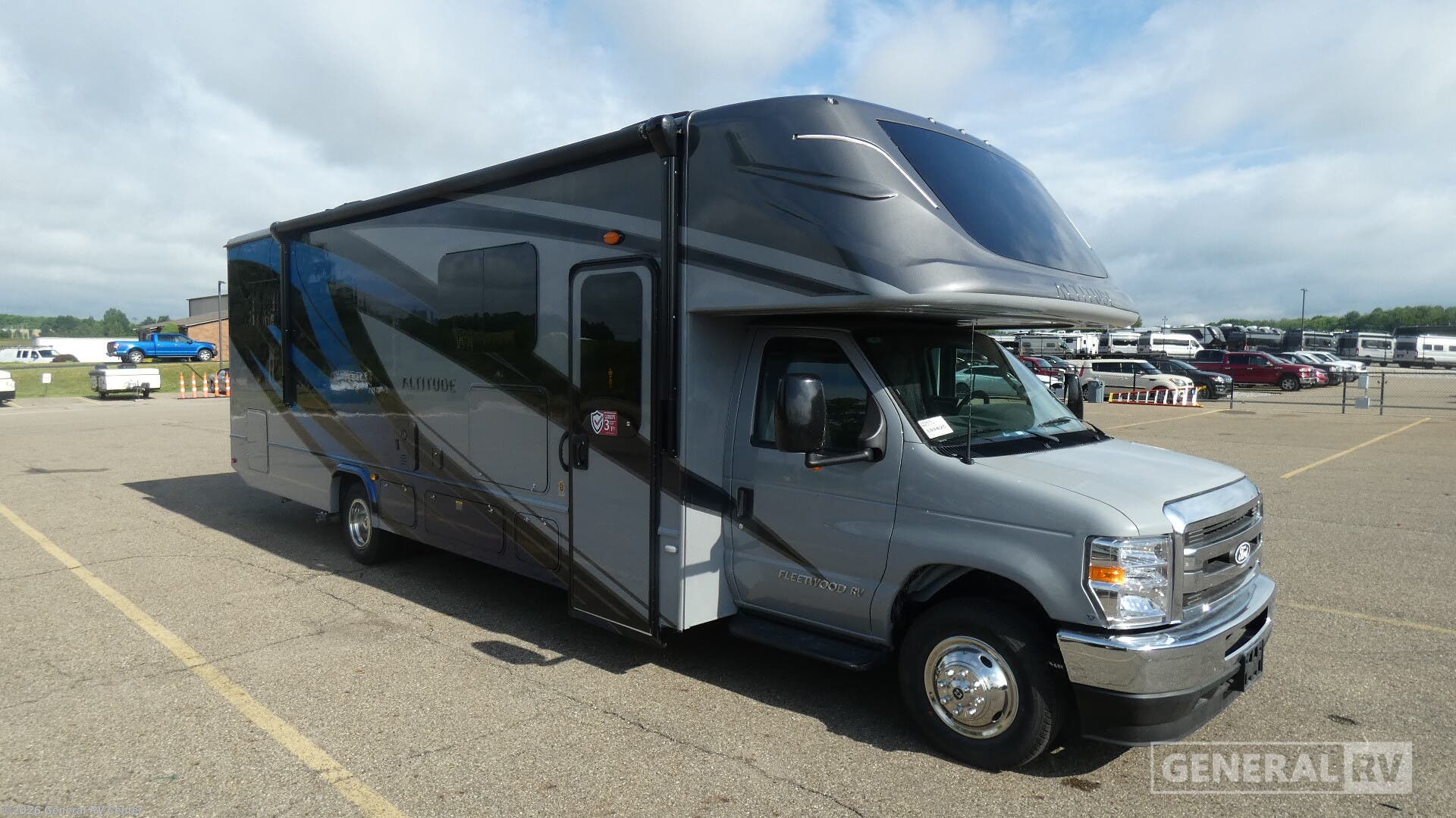 New 2026 Fleetwood Altitude 31W available in North Canton, Ohio