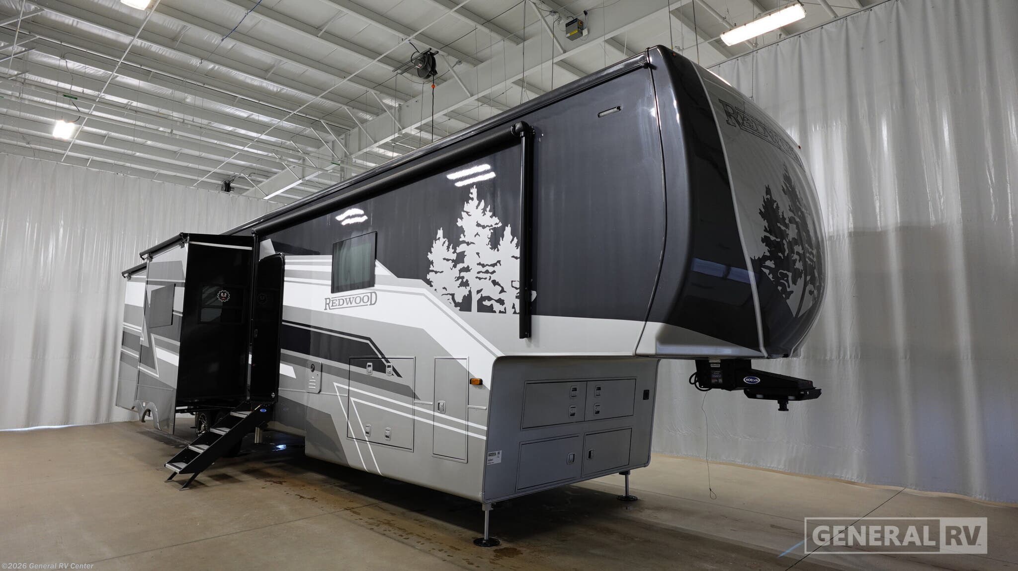 New 2027 CrossRoads Redwood 401LK available in North Canton, Ohio