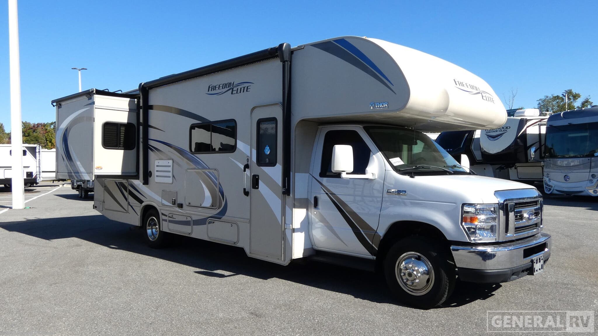 Used 2019 Thor Motor Coach Freedom Elite 28FE available in Orange Park, Florida