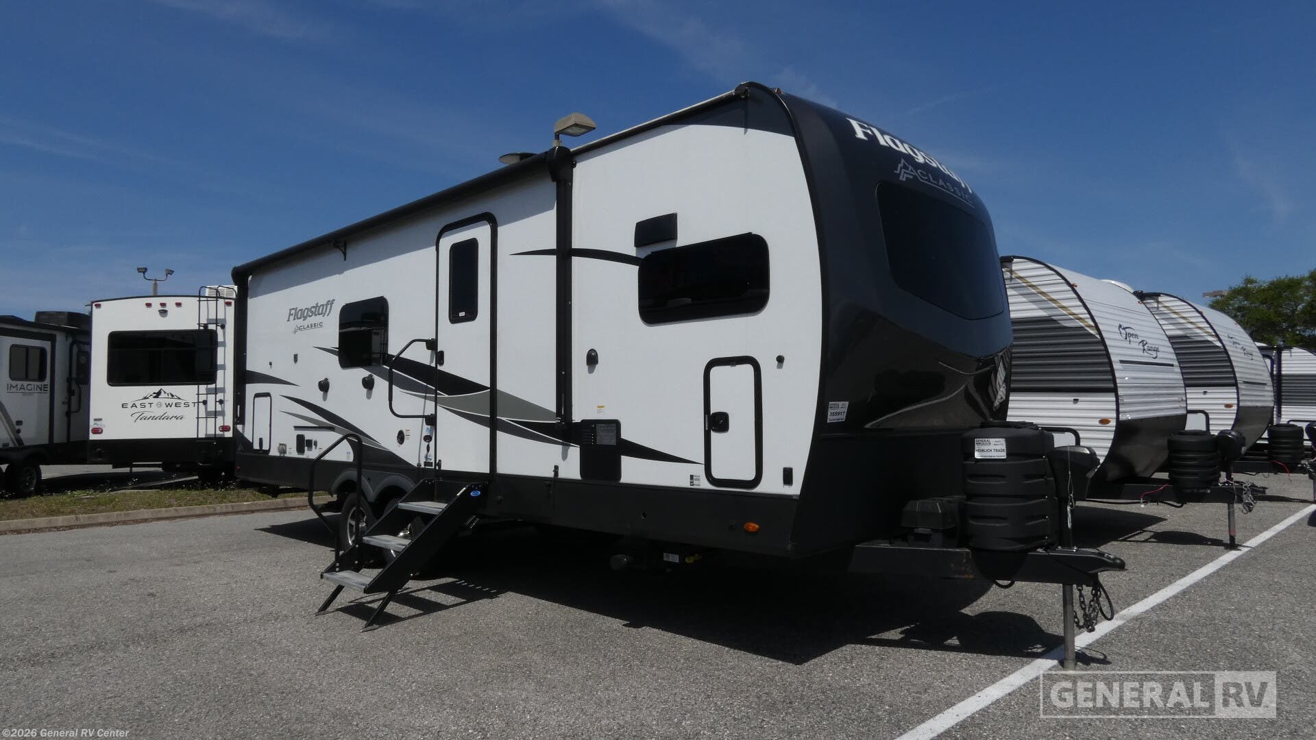 Used 2023 Forest River Flagstaff 826MBR available in Orange Park, Florida