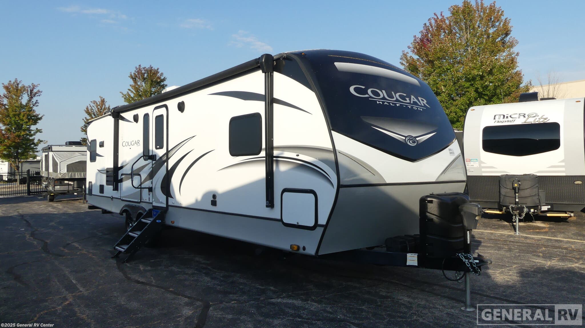 Used 2021 Keystone Cougar 30RKDWE-2S available in Huntley, Illinois