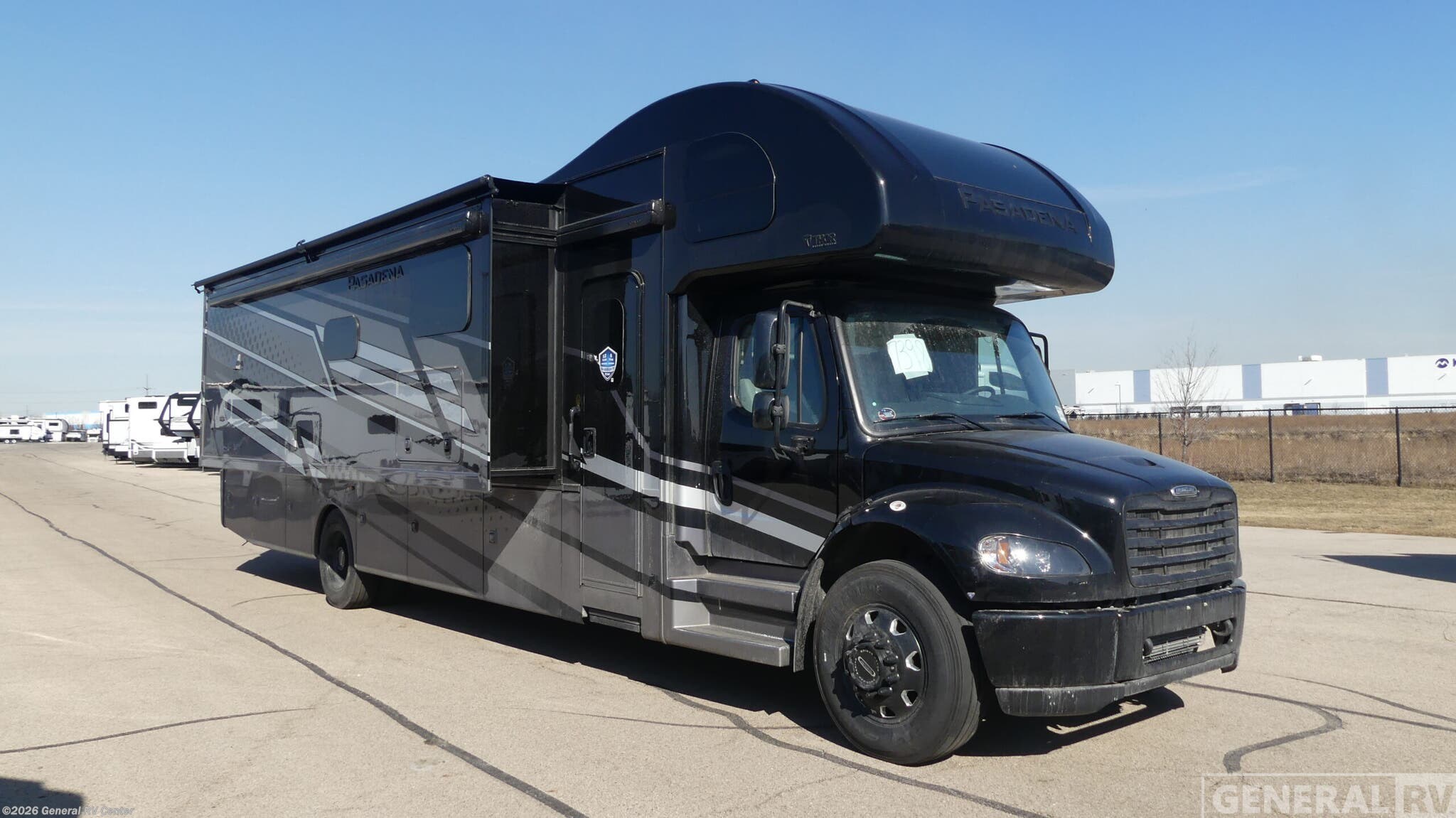 New 2026 Thor Motor Coach Pasadena 38DX available in Huntley, Illinois
