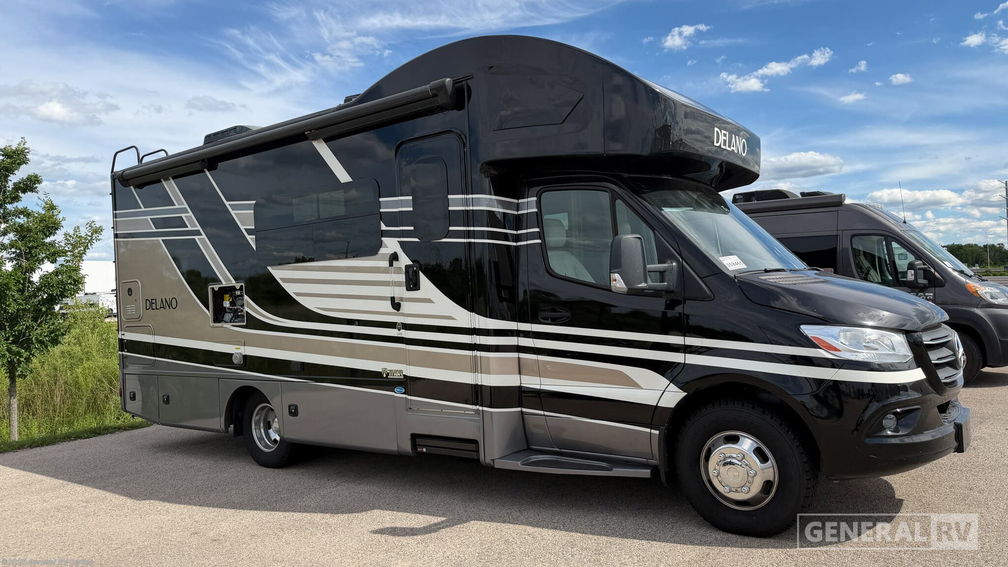 Used 2022  Thor Motor Coach Delano 24FB by Thor Motor Coach from General RV Center in Huntley, IL