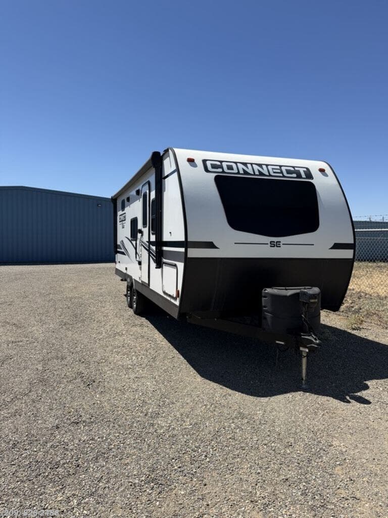 Used 2022  K-Z  Connect® SE C211MKSE by K-Z from Toscano RV in Los Banos, CA