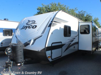 Used 2022 Jayco Jay Feather 27BHB available in Clyde, Ohio