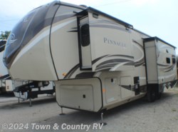 Used 2020 Jayco Pinnacle 32RLTS available in Clyde, Ohio