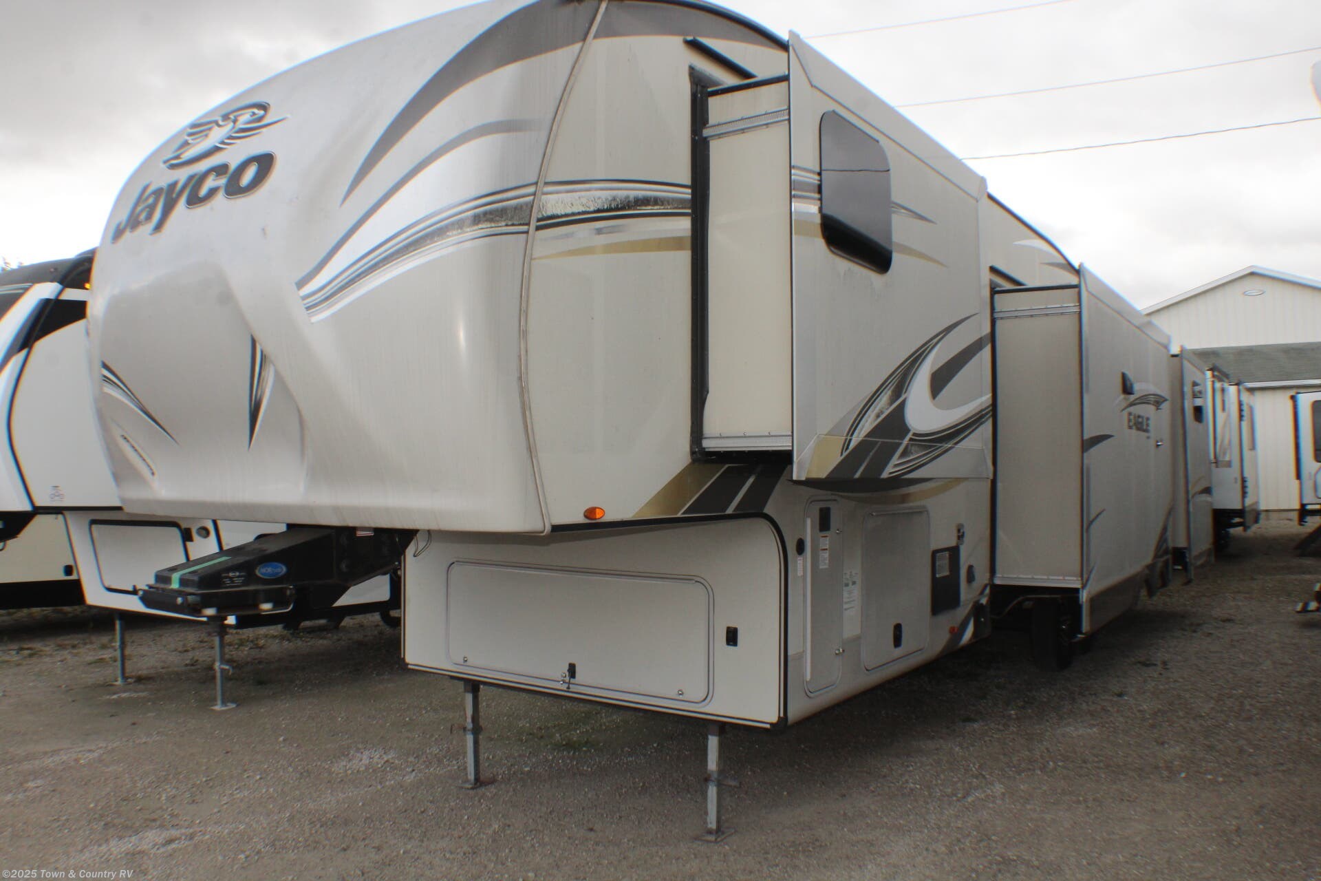 Used 2017 Jayco Eagle 325BHQS available in Clyde, Ohio