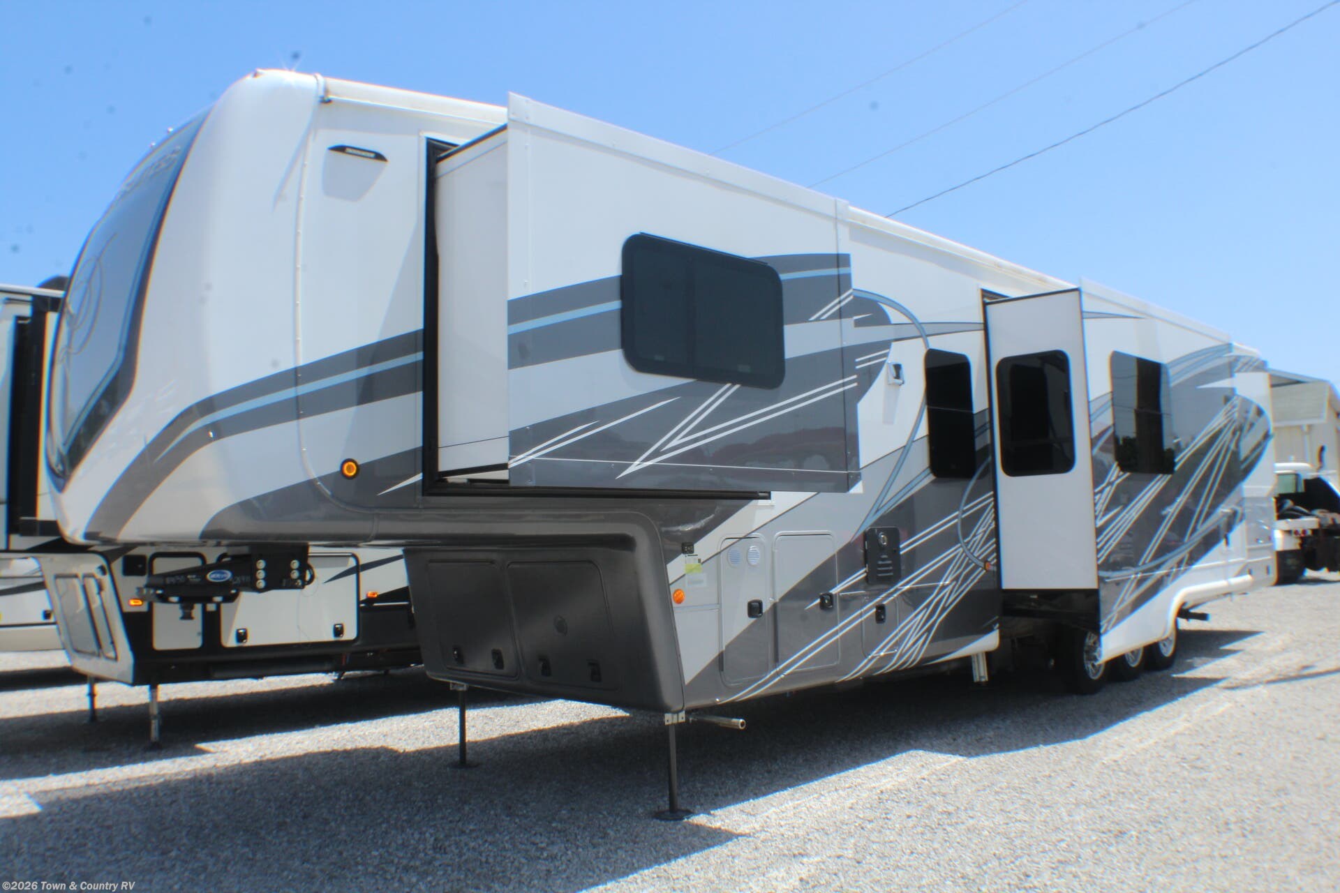 Used 2026 DRV Mobile Suites ORLANDO available in Clyde, Ohio